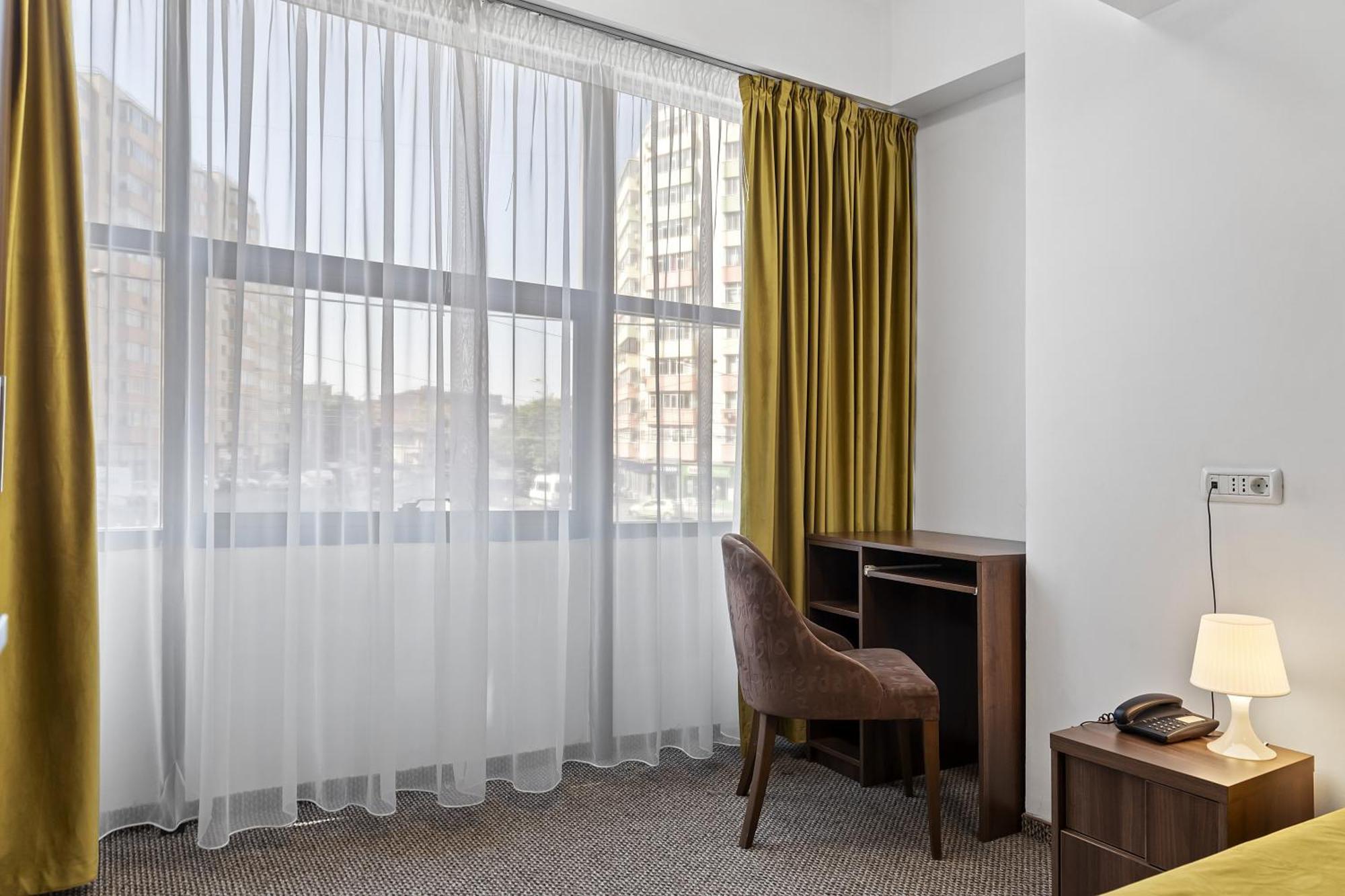 Lina Hotel ブカレスト エクステリア 写真